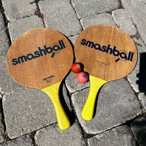 Set of 2 Smashball Rackets With 2 Balls Included